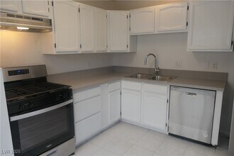 4398 Bramblewood St in Las Vegas, NV - Building Photo - Building Photo