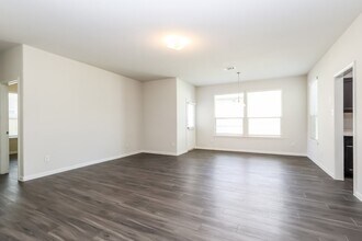 3619 Spy Glass Hill Dr in Montgomery, TX - Building Photo - Building Photo