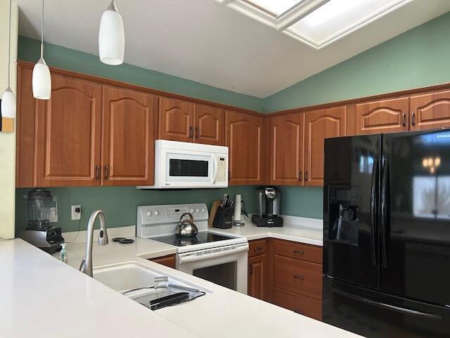 37290 Springdale Ave in Palm Desert, CA - Building Photo - Building Photo