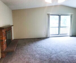 721 W Bowling Rd in Spokane, WA - Foto de edificio - Building Photo