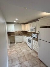 124 Marlin Ave in Galveston, TX - Foto de edificio - Building Photo