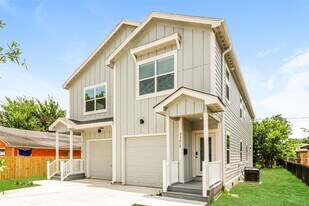 7321 Conley St in Houston, TX - Building Photo