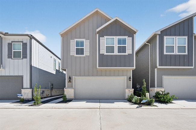 property at 1518 Red Acer Dr