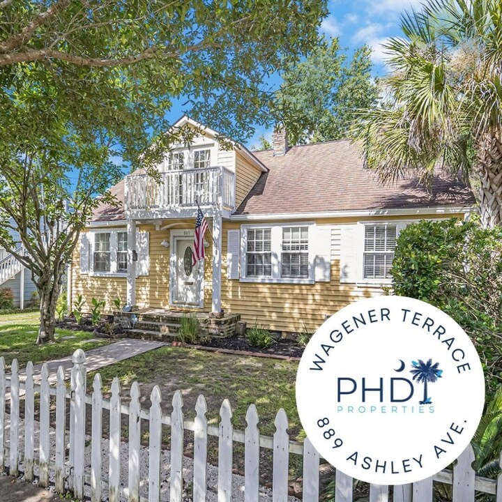 889 Ashley Ave in Charleston, SC - Building Photo