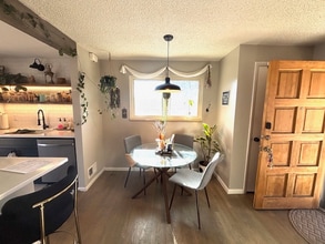 6174 Otis St in Arvada, CO - Foto de edificio - Building Photo