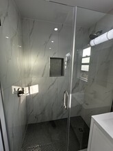 4106 Terrace St, Unit 5 in Oakland, CA - Building Photo - Building Photo