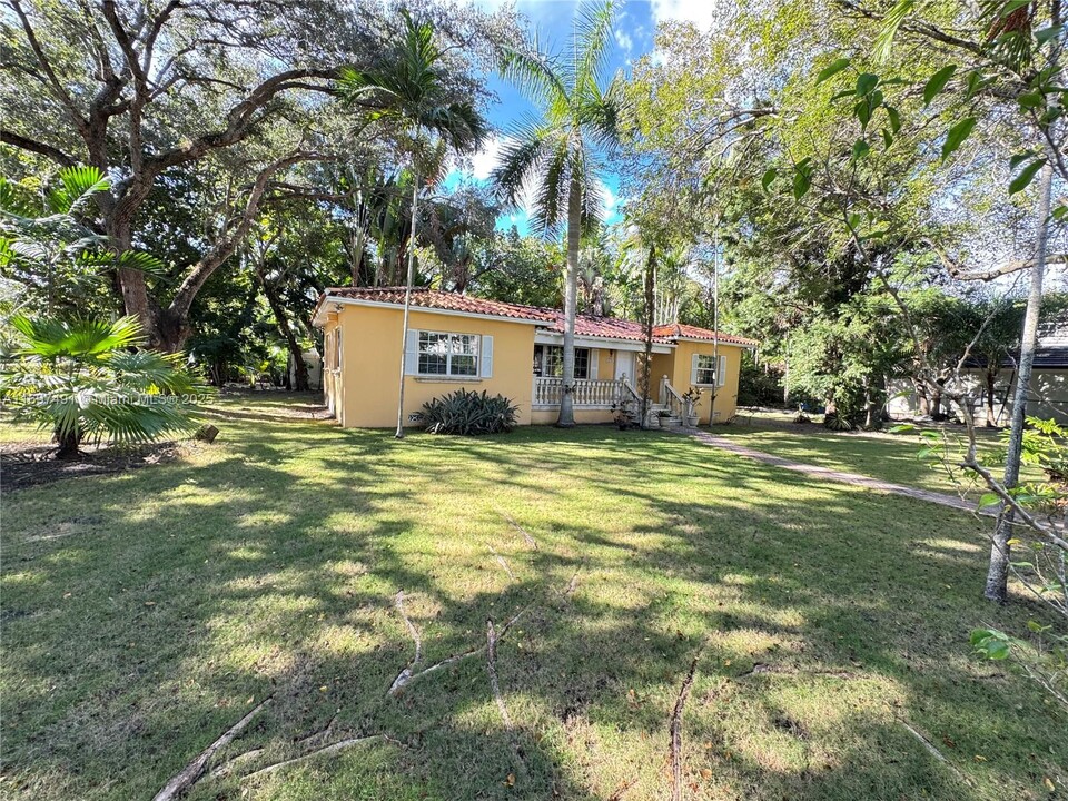 6750 Brighton Pl in Coral Gables, FL - Building Photo