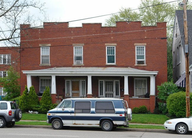 105 Greenbrier St in Charleston, WV - Building Photo - Building Photo