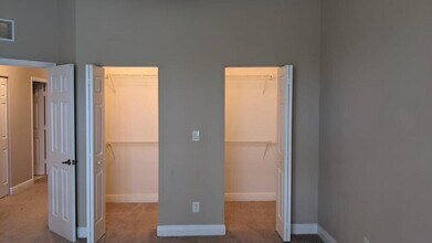 3409 Lakeside Dr in Davie, FL - Building Photo - Building Photo