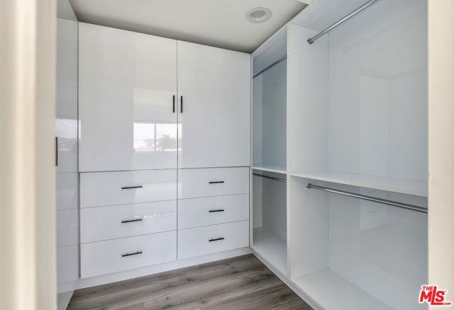 property at 440 S Roxbury Dr