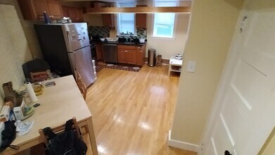 156 Magazine St, Unit 2 in Cambridge, MA - Building Photo - Building Photo