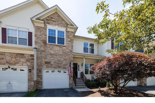 property at 186 Birchwood Dr