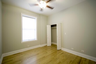 814 W Roscoe St in Chicago, IL - Building Photo - Building Photo