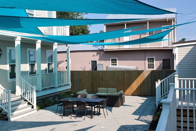 2209 Louisiana Ave in New Orleans, LA - Building Photo - Building Photo