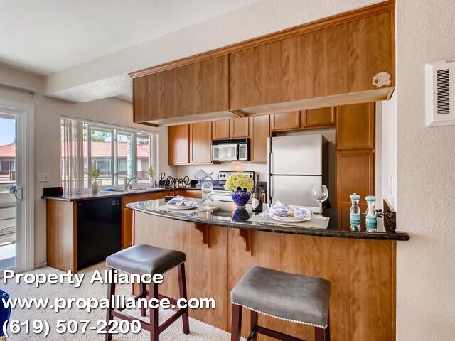 615 Fredricks Ave-Unit -#90 in Oceanside, CA - Foto de edificio - Building Photo