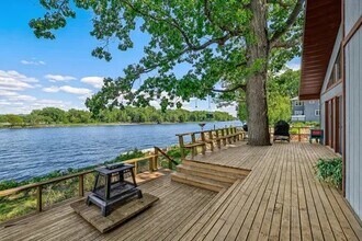 218 Shore Acres Rd in La Crescent, MN - Building Photo - Building Photo