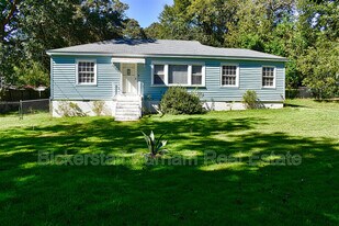 6123 Warner Rd in Columbus, GA - Building Photo