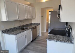 9565 Battery Heights Blvd in Manassas, VA - Building Photo