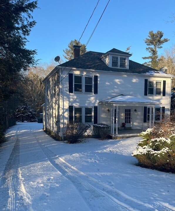 496 E Main St in Griswold, CT - Building Photo