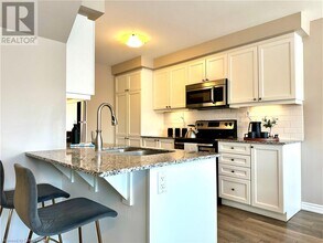 138 Daylily Ln in Kitchener, ON - Building Photo - Building Photo