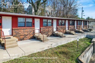 North First Street in Clarksville, TN - Building Photo