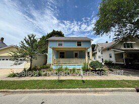 454 Kinnaird Ave in Fort Wayne, IN - Building Photo