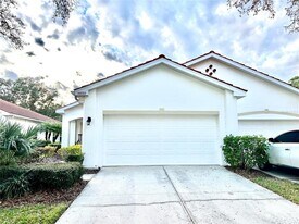 10222 Devonshire Lake Dr in Tampa, FL - Building Photo