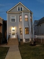 4417 N Keokuk Ave, Unit 1st floor in Chicago, IL - Building Photo