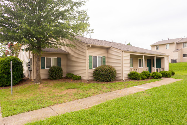 Southhampton Apartments in Birmingham, AL - Foto de edificio - Building Photo