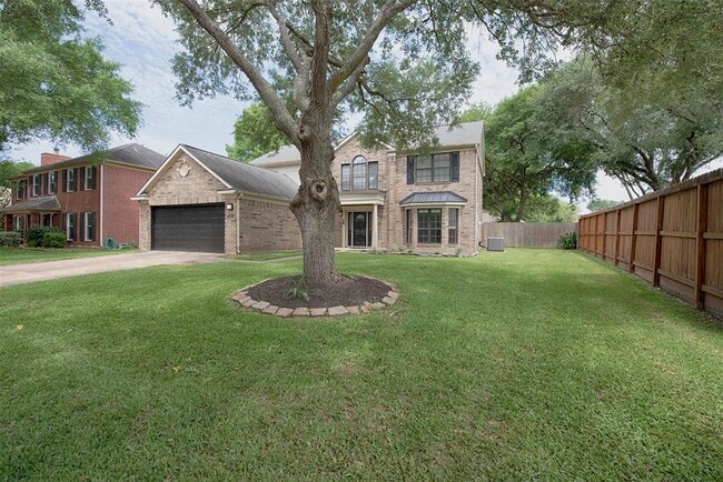2030 Cutter Dr in League City, TX - Building Photo - Building Photo