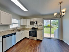 136 Poe Ave in Lithopolis, OH - Building Photo - Building Photo