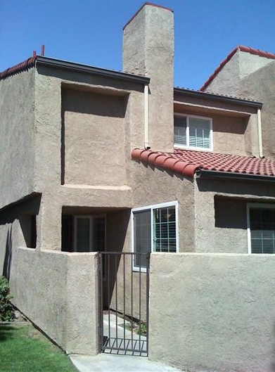 Units 1,2,6,7,8 in Bakersfield, CA - Foto de edificio