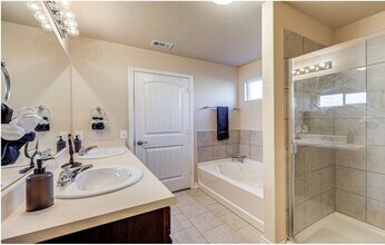 11723 Faldo Wy in San Antonio, TX - Building Photo - Building Photo