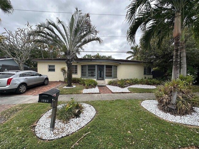 property at 1000 W Las Olas Blvd