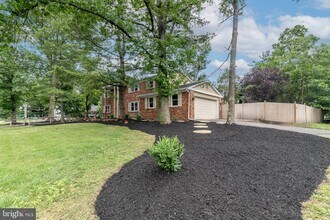 1800 Lark Ln in Cherry Hill Township, NJ - Building Photo - Building Photo