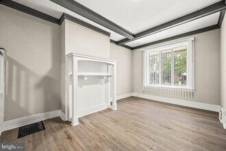 5011 Larchwood Ave in Philadelphia, PA - Building Photo - Building Photo