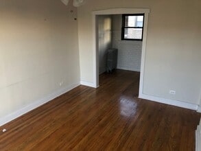 6364 N Hermitage Ave in Chicago, IL - Foto de edificio - Building Photo