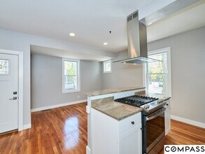 145 Pearl St in Cambridge, MA - Building Photo - Building Photo
