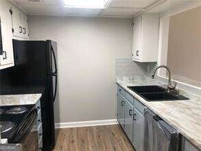 3925 Mountain View Rd in Oakwood, GA - Building Photo - Building Photo