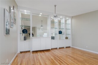 4949 Kingston Way in Naples, FL - Building Photo - Building Photo