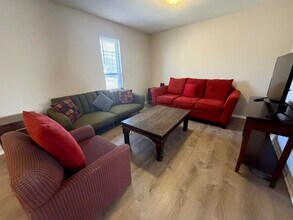 203 Wheaton Ct in Columbia, MO - Building Photo - Building Photo