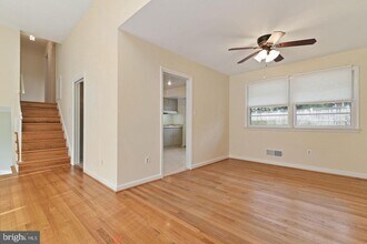 6011 Roosevelt St in Bethesda, MD - Building Photo - Building Photo