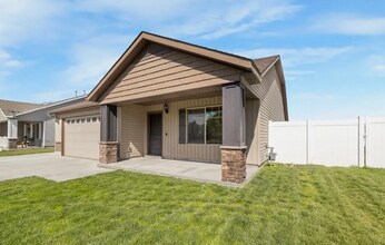 918 S 2275 W in Rexburg, ID - Building Photo - Building Photo