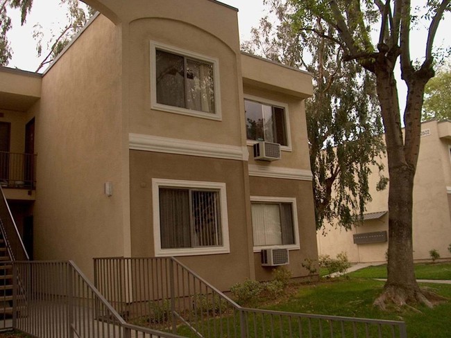 Lakeview Terrace in Pacoima, CA - Building Photo - Building Photo