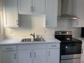 158 W 225th St in Carson, CA - Building Photo - Building Photo