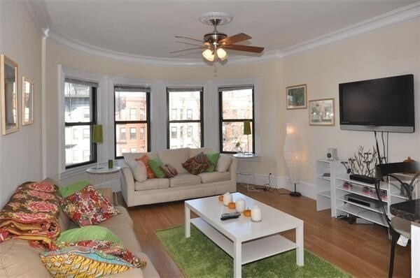 857 Beacon St, Unit 44 in Boston, MA - Building Photo
