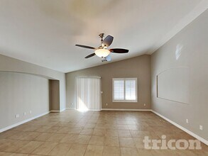 437 Orchid Oasis Ave in North Las Vegas, NV - Building Photo - Building Photo