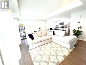 258 Anyolite Private in Ottawa, ON - Building Photo - Building Photo