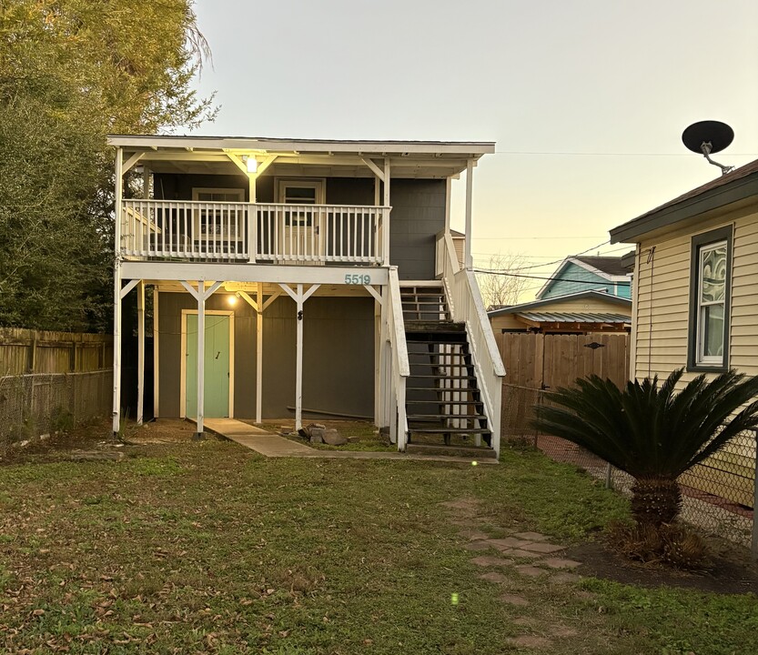 5519 Avenue Q in Galveston, TX - Building Photo