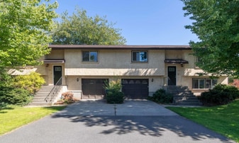 5619 S Crestline St in Spokane, WA - Building Photo